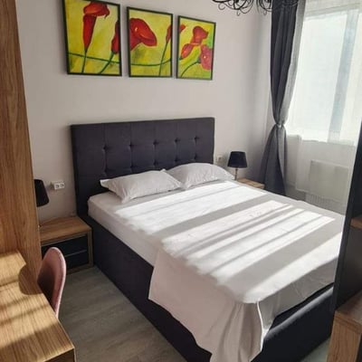 Аренда комфортной 2-комнатной квартиры 55 м² с отдельной кухней и видом на море в районе Mamaia, Констанца, Румыния